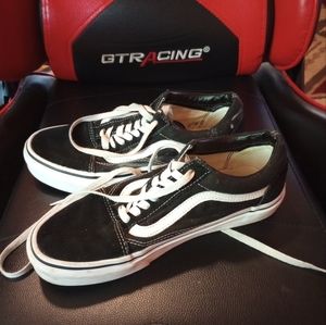 Vans skateboarding shoes size 6.5
